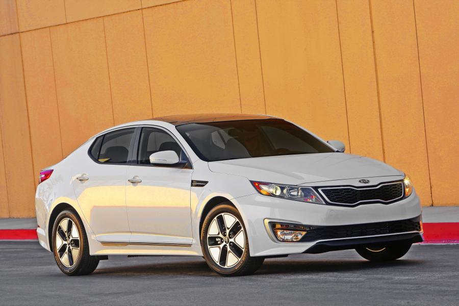 Kia Optima Hybrid 2012 года  (фото 31 из 32)